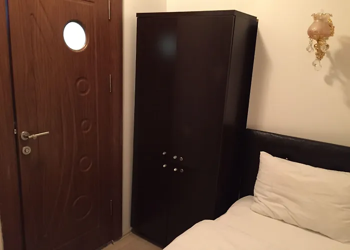 マグニフィセント ホテル 3*