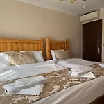 Magnificent Hotel