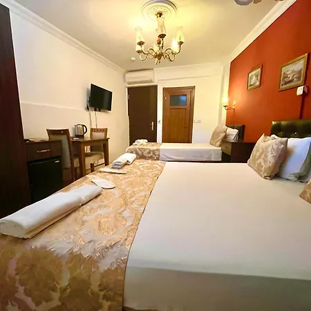 Magnificent Hotel 3*